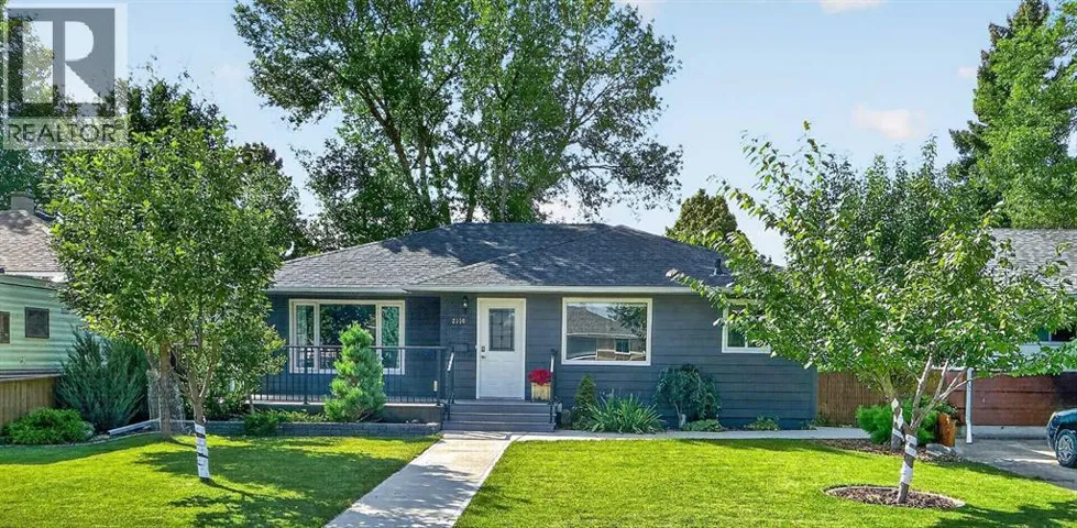 2110 15 Avenue, Lethbridge, Alberta T1K0X3