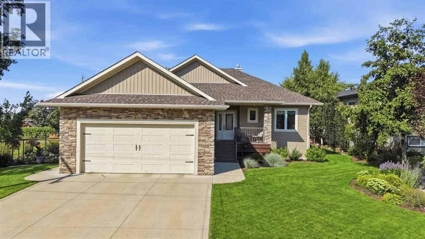4006 38 Street, Ponoka, Alberta T4J1A8