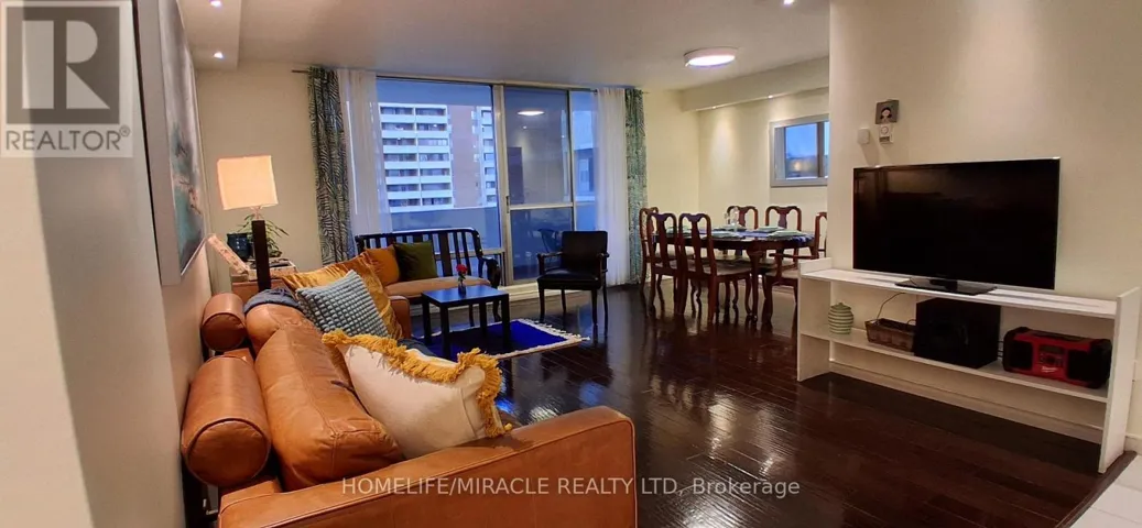 1618 - 1 MASSEY SQUARE, Toronto (Crescent Town), Ontario M4C5L4