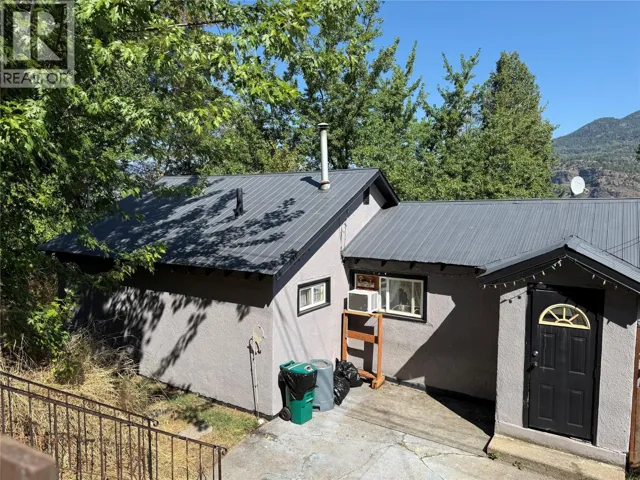 943 Mountain Street, Trail, British Columbia V1R3G6