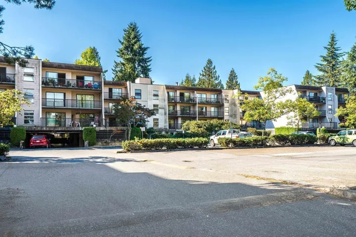 307 15268 100 AVENUE, Surrey, British Columbia V3R7V1