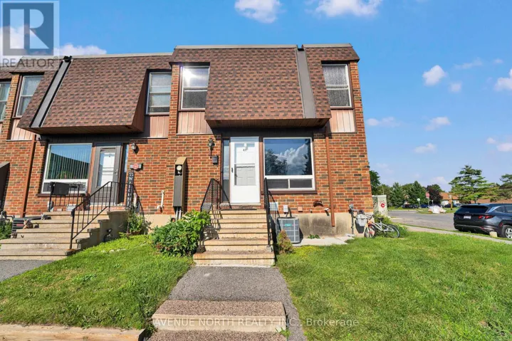 41 - 3520 DOWNPATRICK ROAD, Ottawa, Ontario K1V8T4