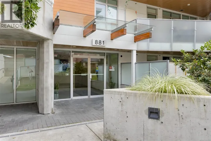 301 881 Short St, Saanich, British Columbia V8P2L3