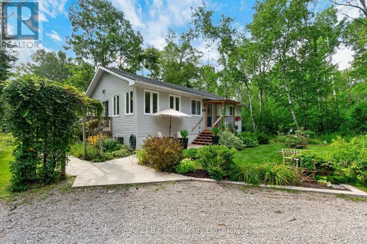 24 CRESCENT DRIVE, Tay, Ontario L0K2A0