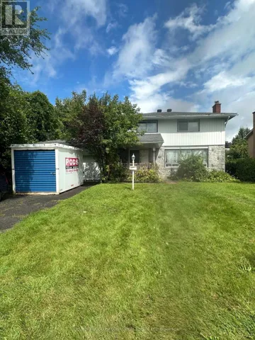 7 BURGESS AVENUE, Ottawa, Ontario K2B7W8