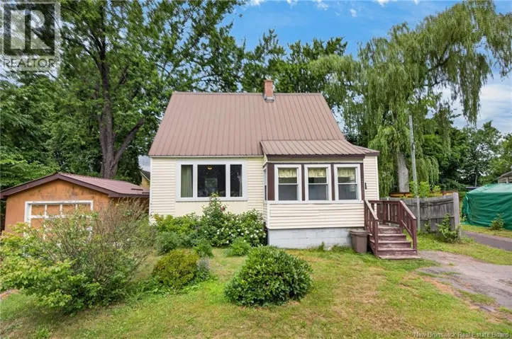 251 Carney Street, Devon, New Brunswick E3A3A3