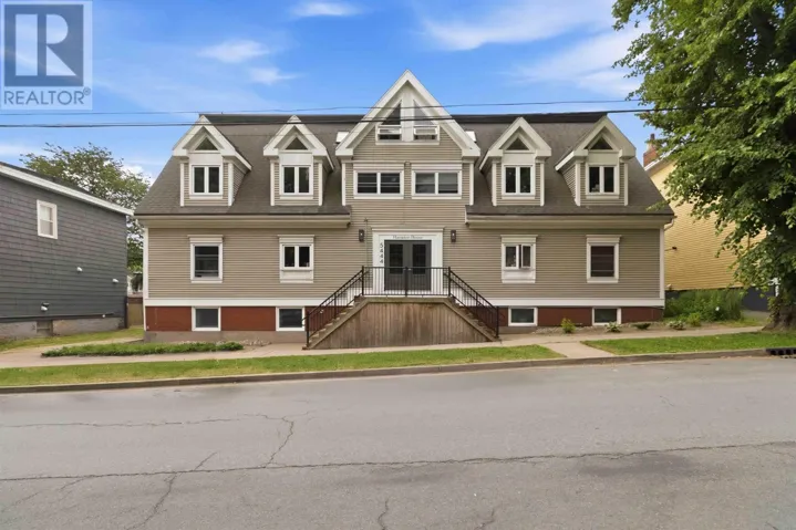 1 5444 Victoria Road, Halifax, Nova Scotia B3H1M5