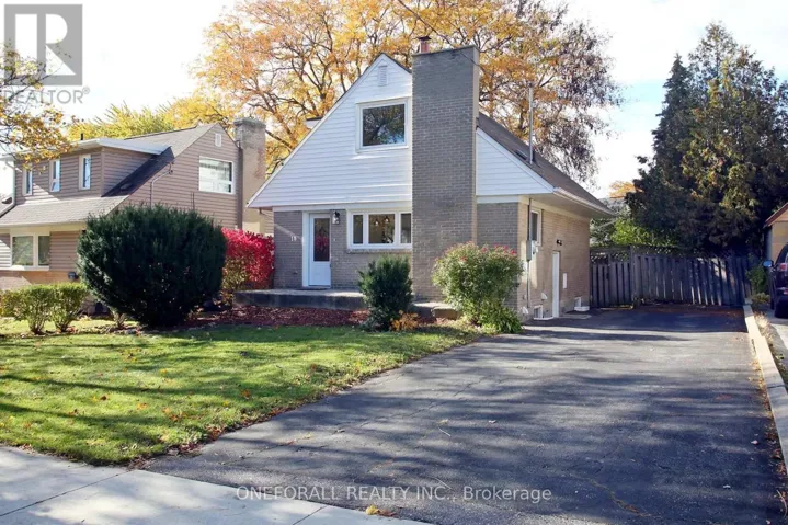 MAIN FLOOR & 2ND FLOOR - 10 ESMOND CRESCENT, Toronto (Elms-Old Rexdale), Ontario M9W3P8