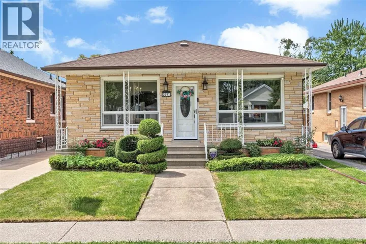 2391 MEIGHEN ROAD, Windsor, Ontario N8W4B8
