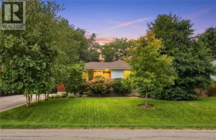 238 SEMINOLE Road, Ancaster, Ontario L9G1Y9