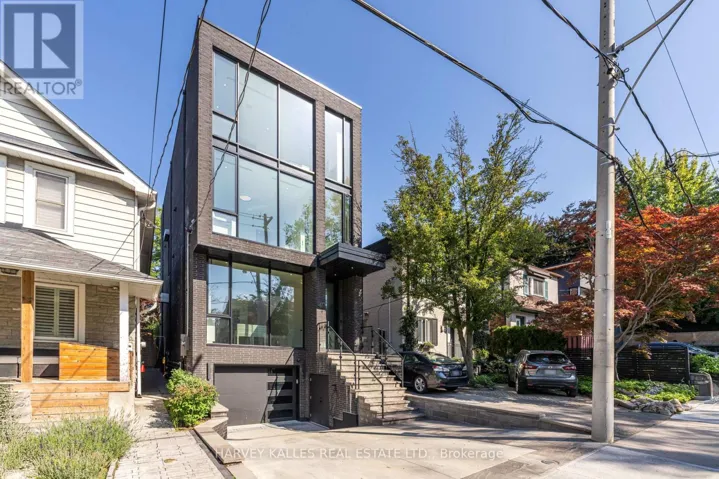 40 THELMA AVENUE, Toronto (Forest Hill South), Ontario M4V1X9
