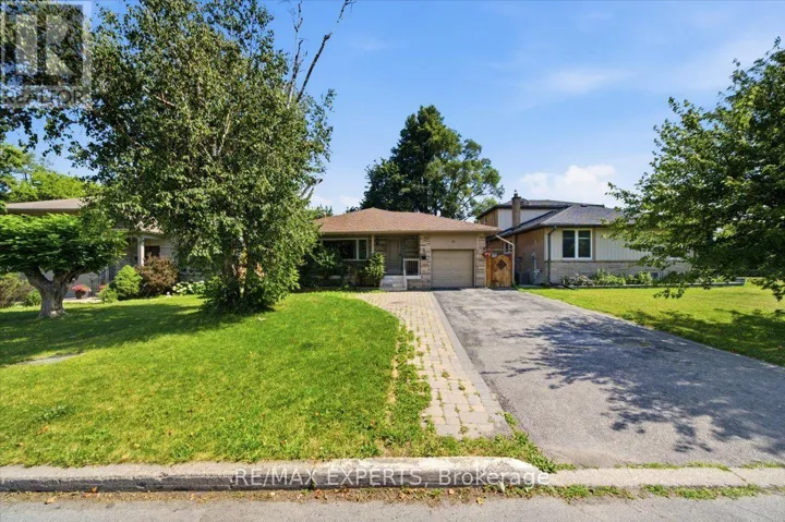 51 CLIFTON AVENUE, Toronto (Bathurst Manor), Ontario M3H4K9