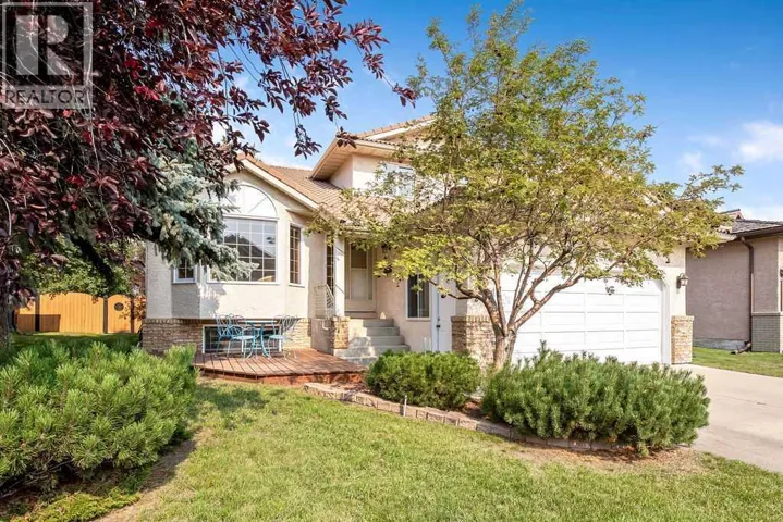 208 Hawkview Manor Place NW, Calgary, Alberta T3G2Z6