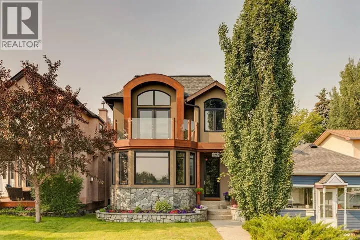 2217 8 Avenue SE, Calgary, Alberta T2P0P2