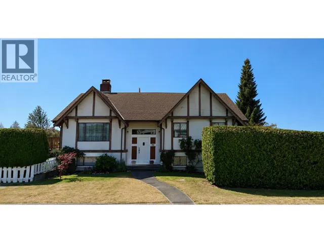 4922 IRMIN STREET, Burnaby, British Columbia V5J1Y5