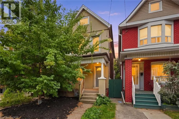 62 CEDAR Avenue, Hamilton, Ontario L8M3A8