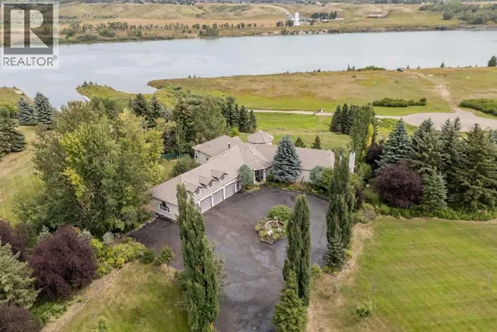 142 Emerald Bay Drive, Rural Rocky View County, Alberta T3Z1E2
