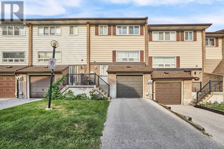 39 - 321 BLACKTHORN STREET, Oshawa (Eastdale), Ontario L1K1L3