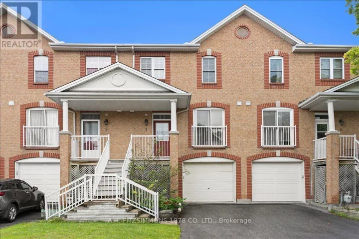 7 BELLFLOWER PRIVATE, Ottawa, Ontario K1T3Z8