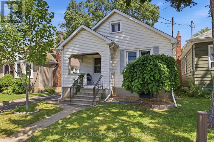 218 LAKE STREET, St. Catharines (Downtown), Ontario L2R5Z2