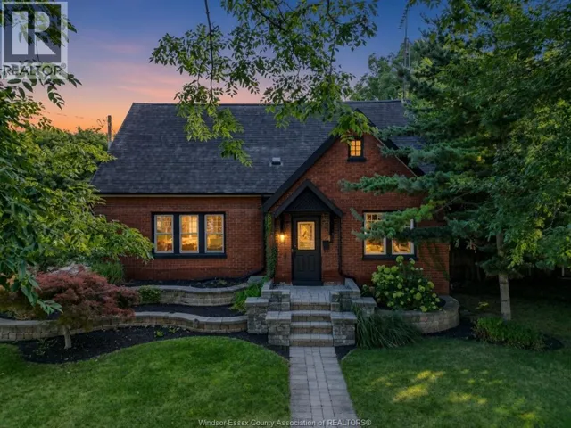 205 JOSEPH, Chatham, Ontario N7L3H2