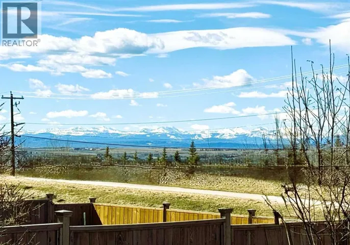 13 Tuscany Ridge Mews NW, Calgary, Alberta T3L3B7