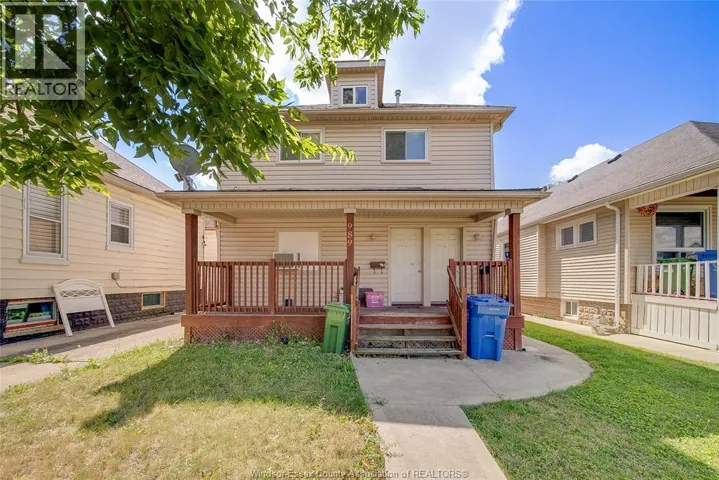 989 WINDSOR AVENUE, Windsor, Ontario N9A1K1