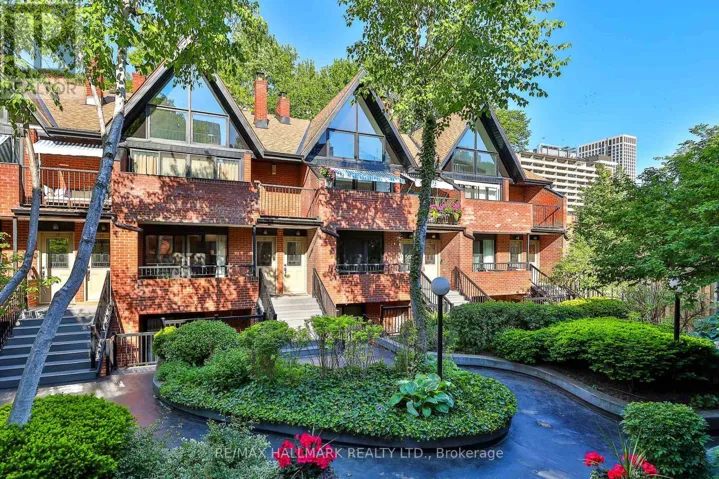 21 - 17 PEMBROKE STREET, Toronto (Moss Park), Ontario M5A2N6