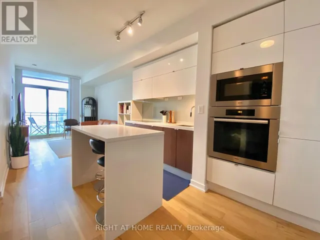 4011 - 21 ICEBOAT TERRACE, Toronto (Waterfront Communities), Ontario M5V4A9