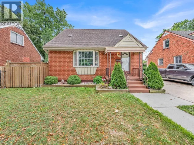 2187 GIRARDOT, Windsor, Ontario N9B1R3