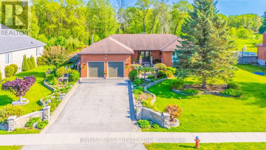 2559 LINE 6 LINE, Bradford West Gwillimbury (Bradford), Ontario L3Z2B2