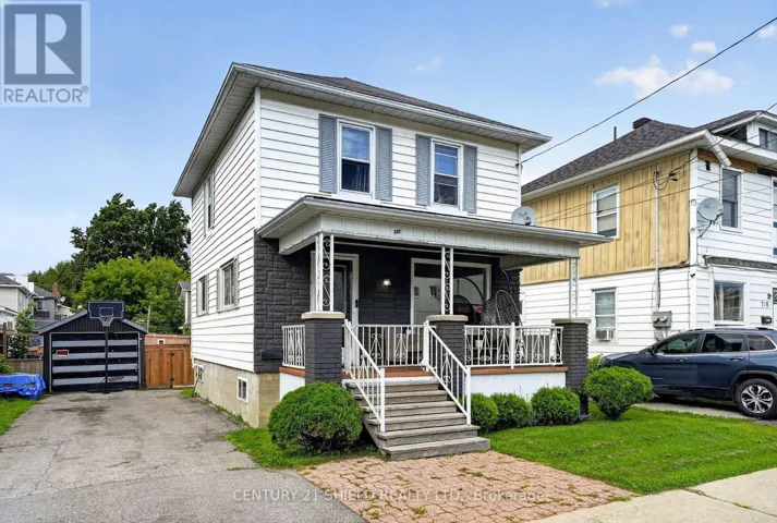 712 FIRST STREET E, Cornwall, Ontario K6H1M4