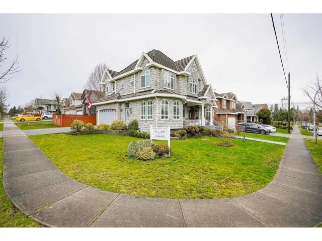 7811 148 AVENUE, Surrey, British Columbia V3S3G1