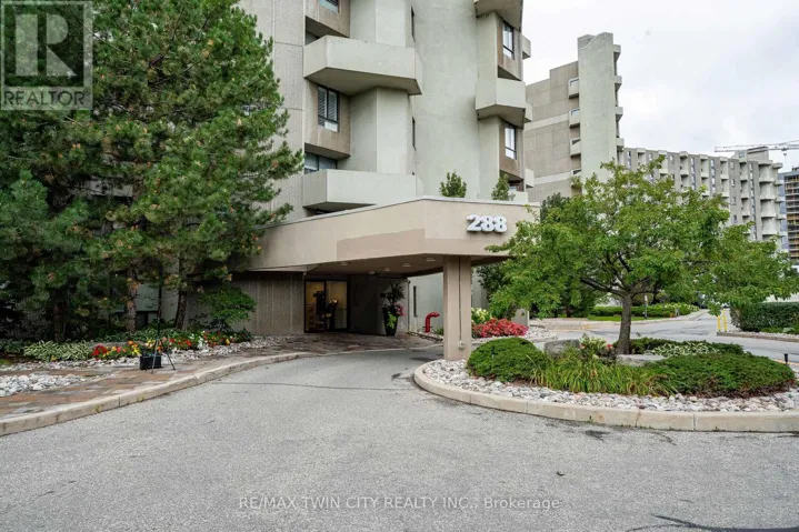 A32 - 288 MILL ROAD, Toronto (Markland Wood), Ontario M9C4X7