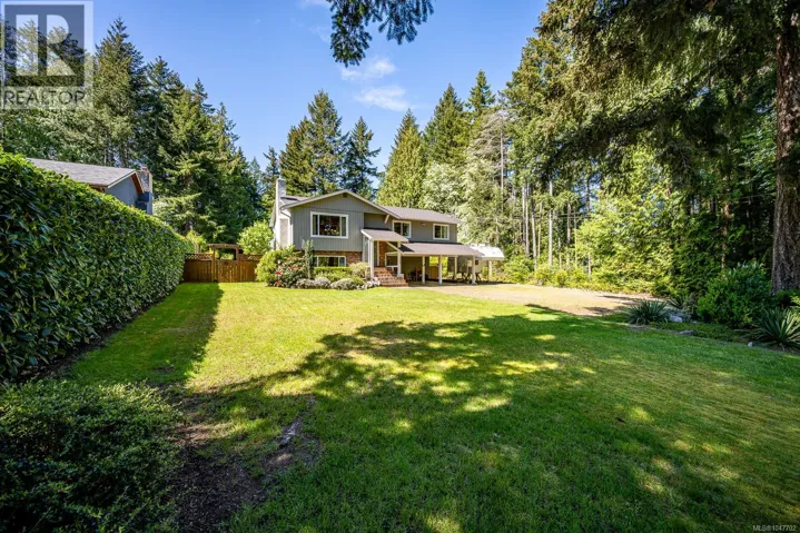 1023 Sylvan Rd, Comox, British Columbia V9M3Z1
