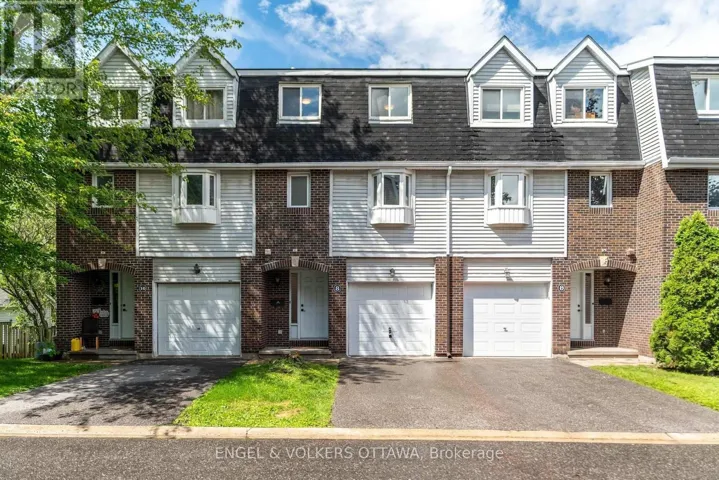 8 ALMOND LANE, Ottawa, Ontario K2L3T2