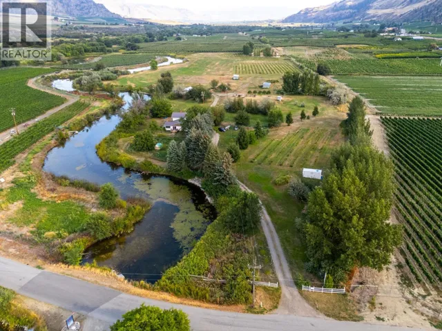 294 ROAD 18 Road, Oliver, British Columbia V0H1T1