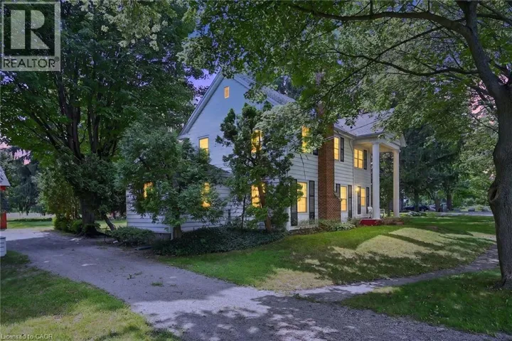 48 GARNER Road W, Hamilton, Ontario L9G3K9