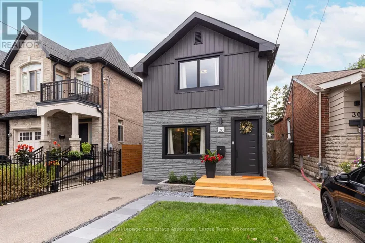 28 THIRTIETH STREET, Toronto (Long Branch), Ontario M8W3B6