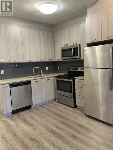 308 - 150 MAIN STREET W, Hamilton (Hamilton Beach), Ontario L8P1H8