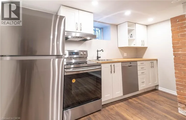 50 BURRIS Street Unit# B, Hamilton, Ontario L8M2J4
