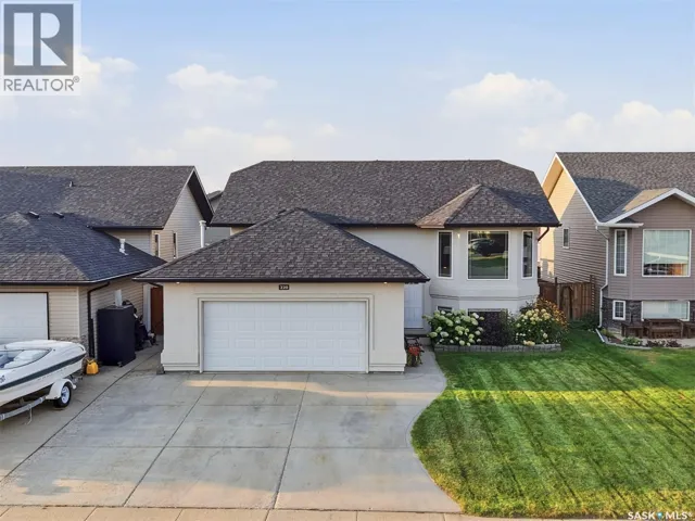 220 Floyd COURT, Warman, Saskatchewan S0K4S1