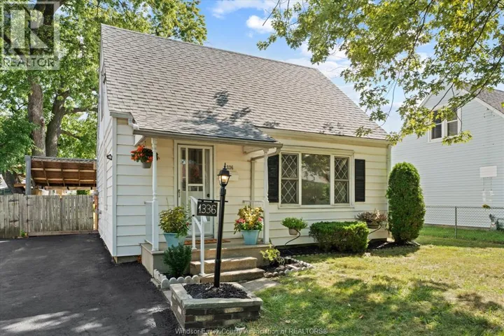 1336 PARTINGTON, Windsor, Ontario N9B2P6