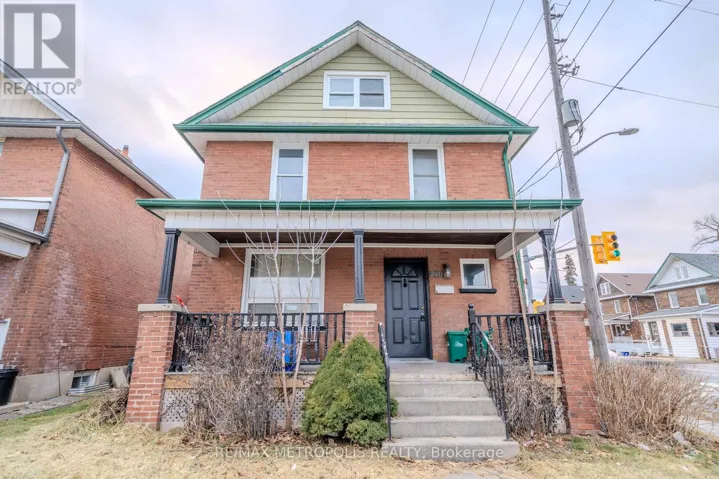 240 DIVISION STREET, Oshawa (O'Neill), Ontario L1G5M5