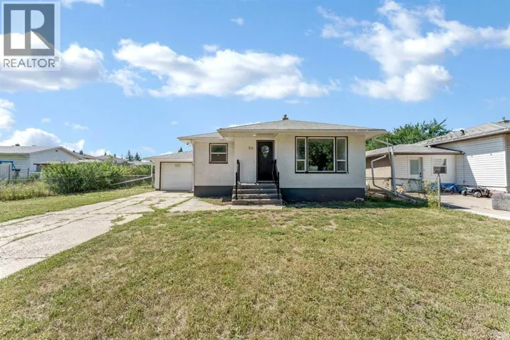 56 Robertson Way SW, Medicine Hat, Alberta T1A5J2