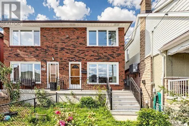 198 BOON AVENUE, Toronto (Corso Italia-Davenport), Ontario M6E3Z8