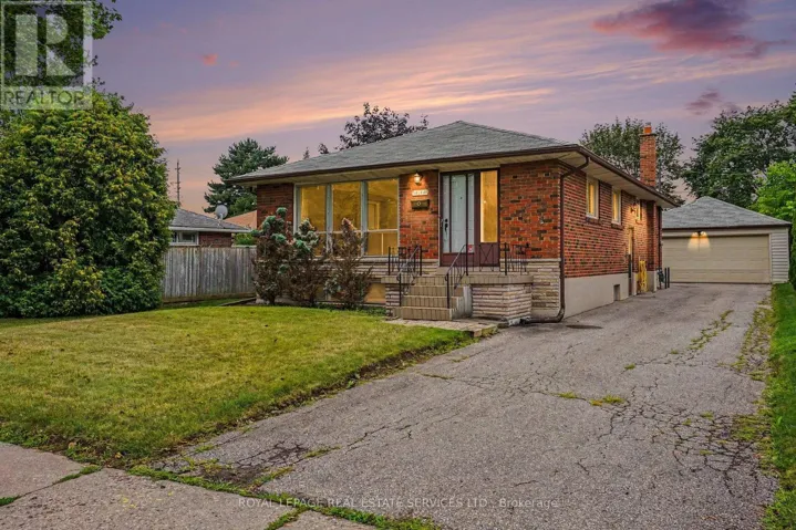 110 CELESTINE DRIVE, Toronto (Willowridge-Martingrove-Richview), Ontario M9R3N9