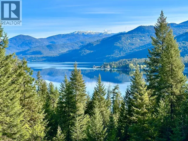 1618 Strome Road, Christina Lake, British Columbia V0H1E0