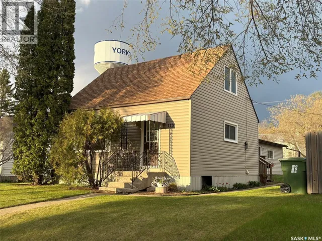 Ave 113 Laurier AVENUE, Yorkton, Saskatchewan S3N1V1
