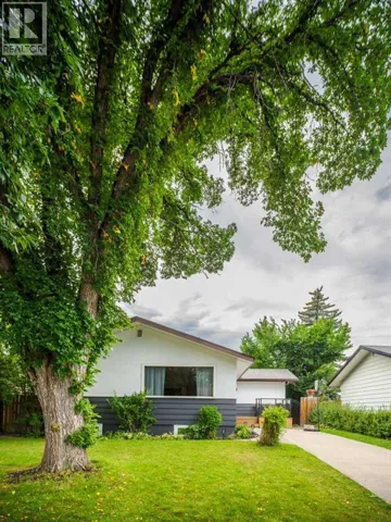 15 Hamlet Road SW, Calgary, Alberta T2V3C9